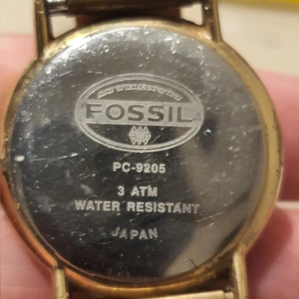 Vintage Fossil PC-9205 Goldtone /MOP Women's Watch w/Prism Glass